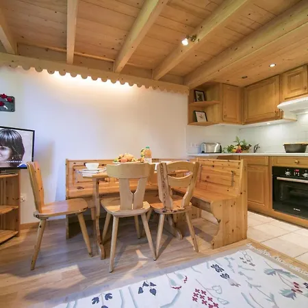 Apartman Grand Roc - Ancolies 103 - Happy