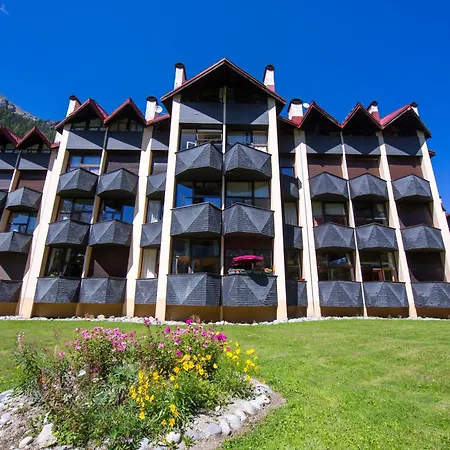 Grand Roc - Ancolies 103 - Happy Daire Chamonix